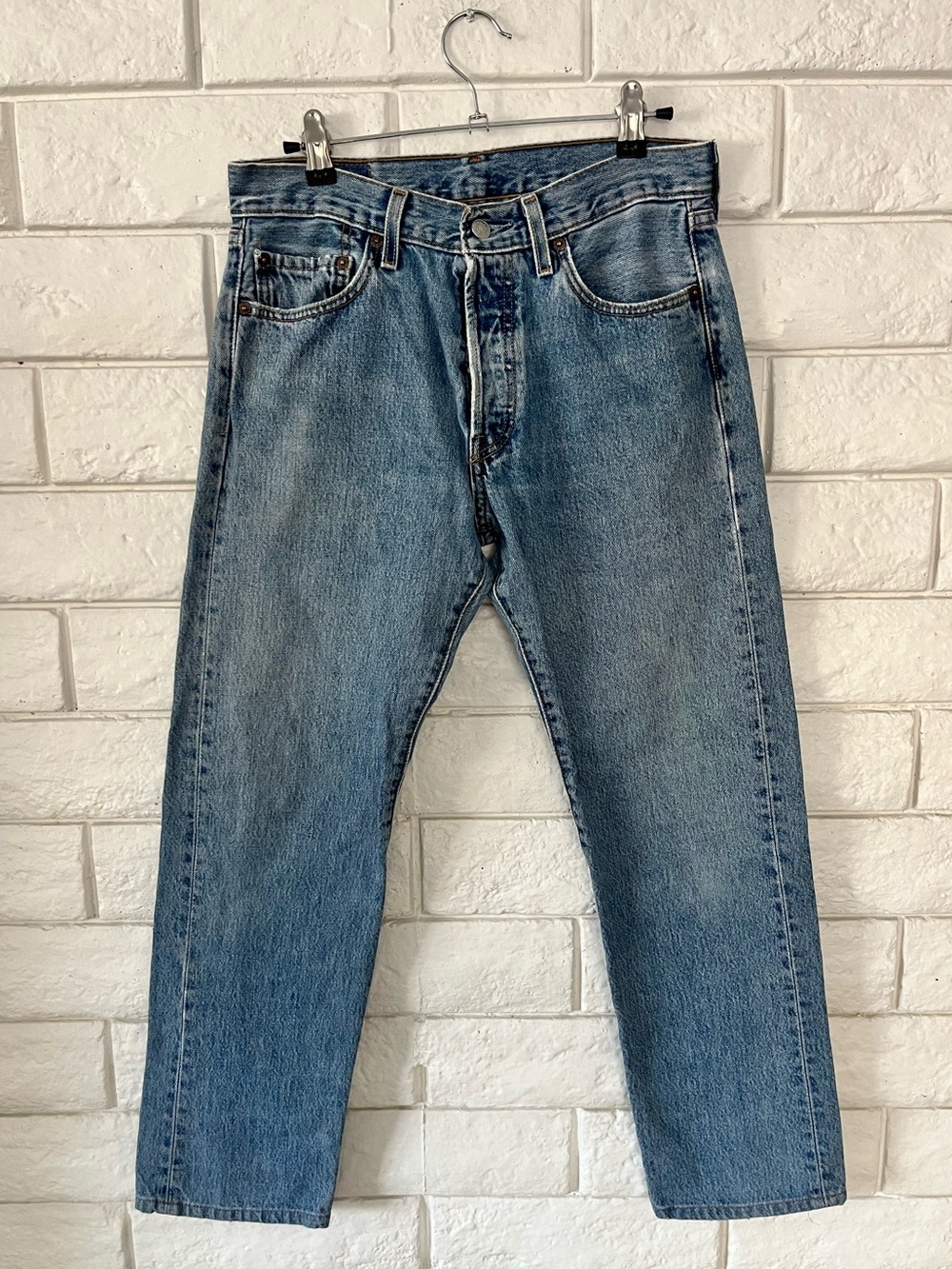 Vintage Levi’s 501 Jeans W30 Made in USA Light Wash Straight Leg Waist 14 In